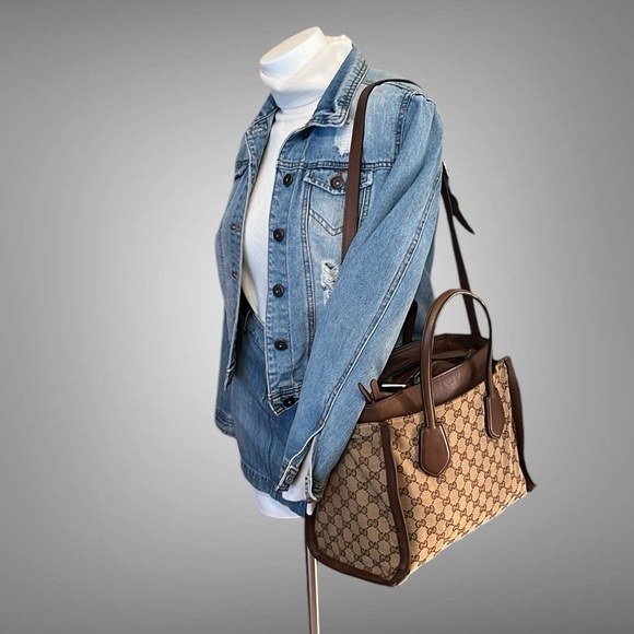 A195 - π―% authentic Gucci tote bag - Picture 2 of 16